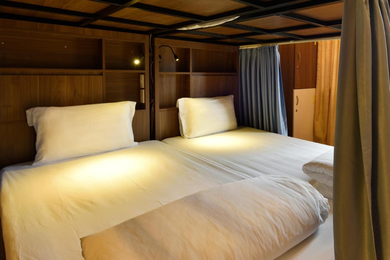 8-Bed Mixed Dormitory Room